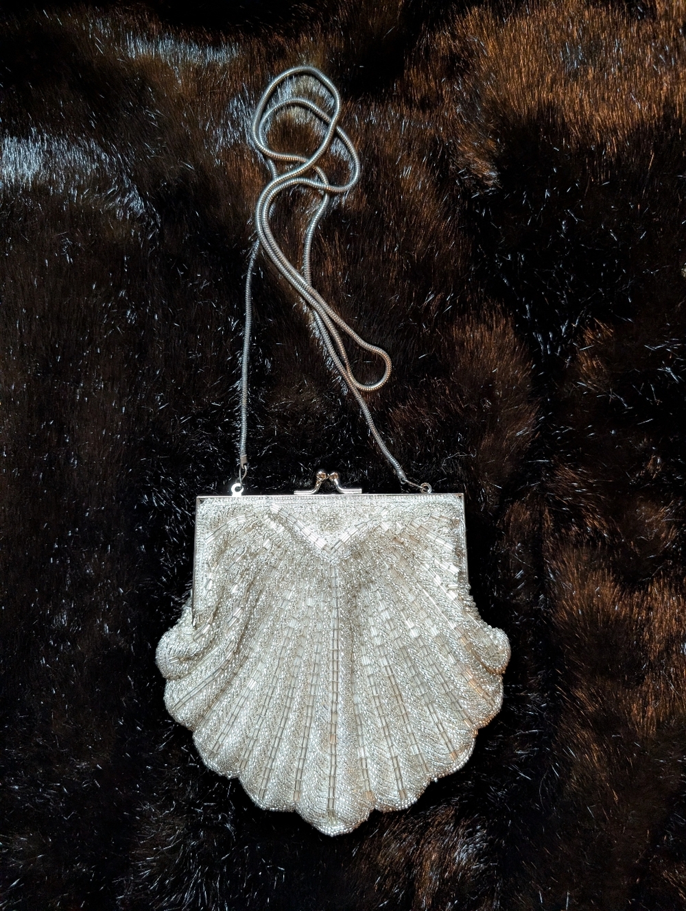 Vtg Scalloped Silver Beaded Shell Evening Bag - Women's Shoulder Purse